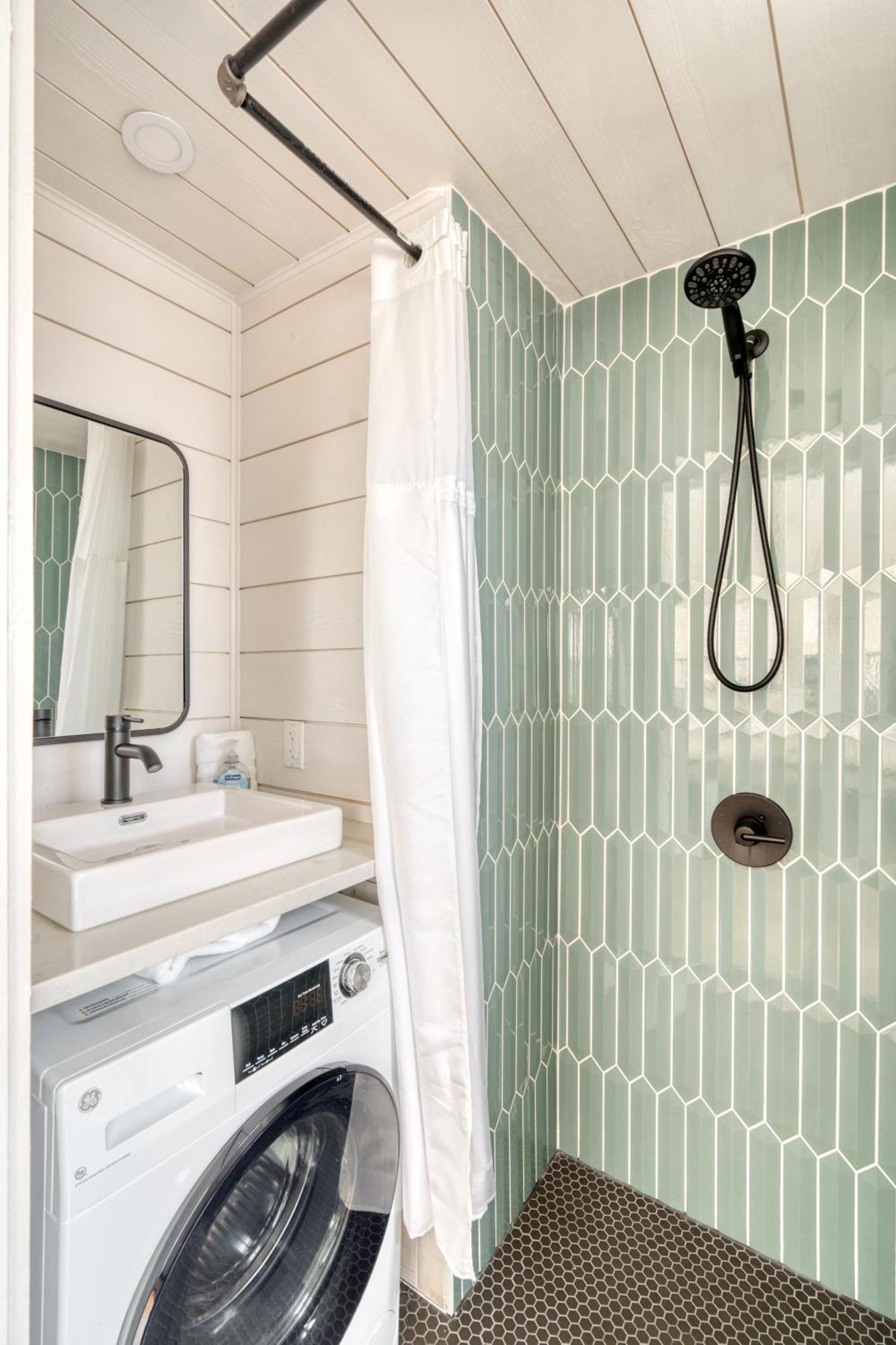 Collection - Teal & Terrazzo Bright Tiny Portland